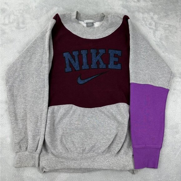 Nike Retro Reworked sweater women’s Size M - Picture 1 of 10